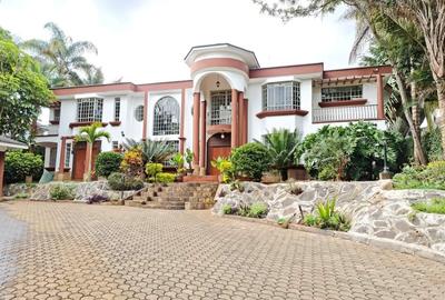 5 Bed House with En Suite at Nyari