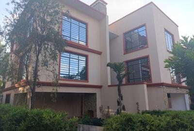 4 Bed Townhouse with En Suite in Kiambu Road