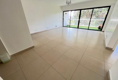 2 Bed Apartment with En Suite in Lavington - 2