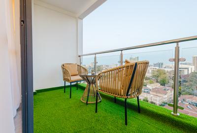 Serviced 2 Bed Apartment with En Suite at Sports Rd - 4