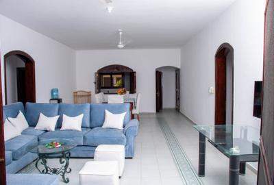 3 Bed Townhouse with En Suite in Malindi - 3