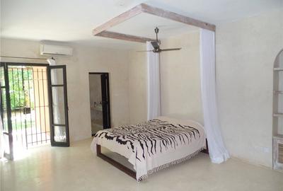 4 Bed House with En Suite in Watamu