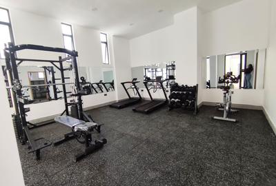 3 Bed Apartment with En Suite in Brookside - 4