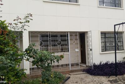5 Bed Townhouse with Garden in Pangani
