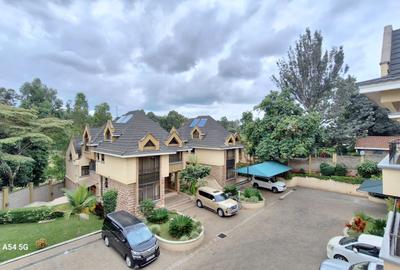 5 Bed Townhouse with En Suite at Lavington Green - 2