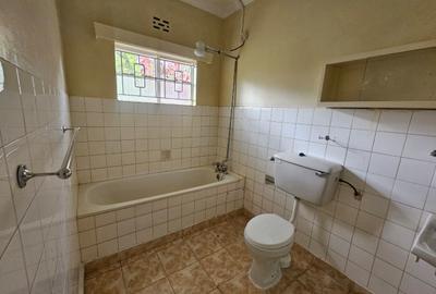 4 Bed House with En Suite in Runda - 3