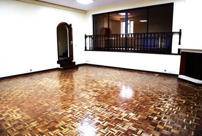 5,541 ft² Office with Parking in Gigiri - 4