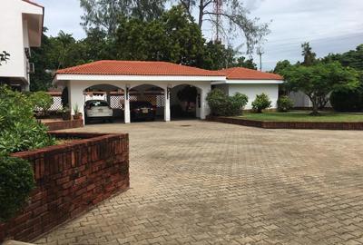 6 Bed House with En Suite at Nyali Beach