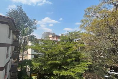 Serviced 2 Bed Apartment with En Suite in State House