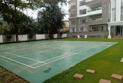 3 Bed Apartment with En Suite in Lavington - 3