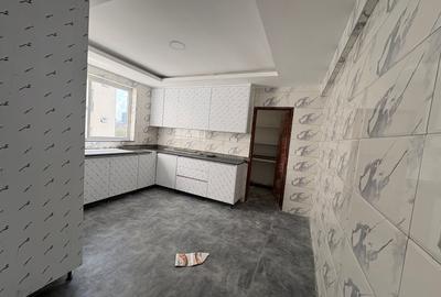 3 Bed Apartment with En Suite at Parklands - 2