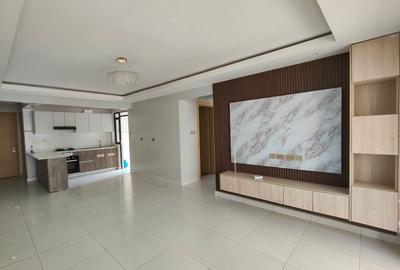 2 Bed Apartment with En Suite at Parklands - 3