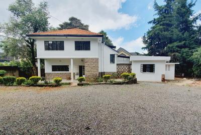 3 Bed House with En Suite at Lavington Green - 2