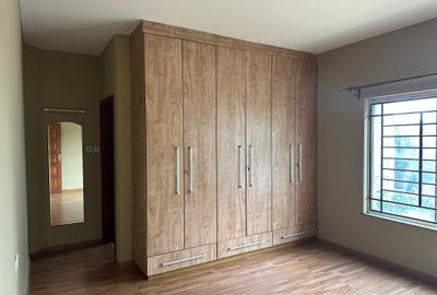 3 Bed Apartment with En Suite at Nyeri Road - 3