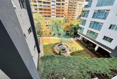 3 Bed Apartment with En Suite in Riverside - 4