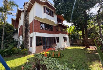 5 Bed Townhouse with En Suite at Grevillea Grove