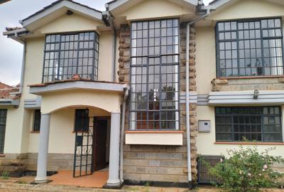 4 Bed Townhouse with En Suite in Nyari - 3