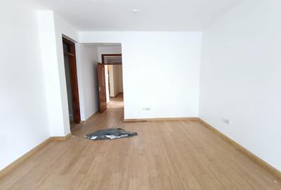 5 Bed Townhouse with En Suite in Lavington - 4