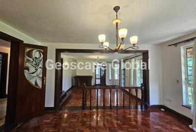 5 Bed House with En Suite in Runda - 2