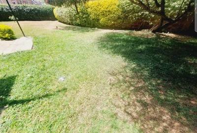 5 Bed Townhouse with En Suite in Lavington - 2
