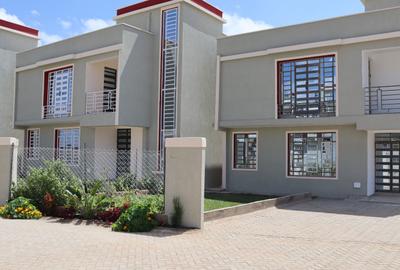 3 Bed Villa with En Suite in Kitengela