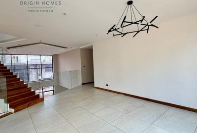 4 Bed Townhouse with En Suite at Loresho