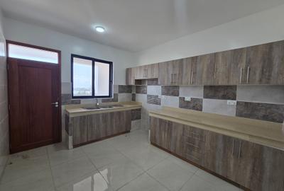 3 Bed Apartment with En Suite in Nyali Area