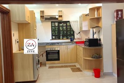 Serviced 2 Bed Apartment with En Suite in Runda - 3