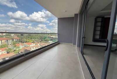 3 Bed Apartment with En Suite in Riverside - 3