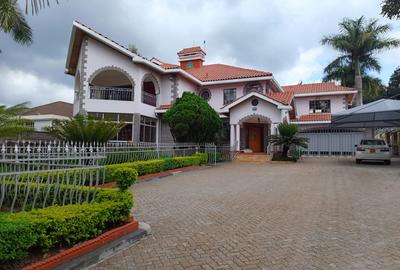 4 Bed House with En Suite at Runda Road