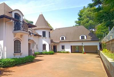 6 Bed House with En Suite at Kitusuru