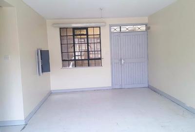 3 Bed Apartment with En Suite in Embakasi