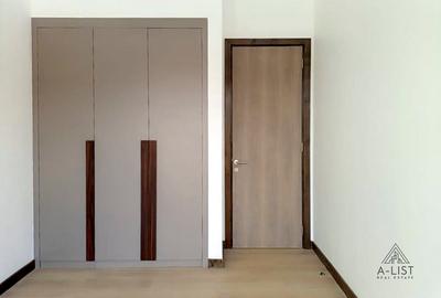 1 Bed Apartment with En Suite at Two Rivers