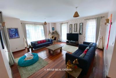 4 Bed House with Garden in Westlands Area - 2