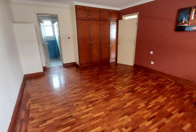 1 Bed Apartment with En Suite in Riverside