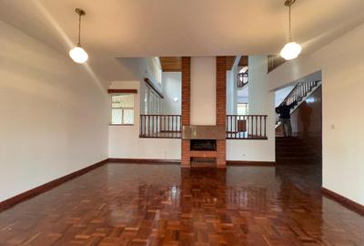 4 Bed House with En Suite in Runda - 2