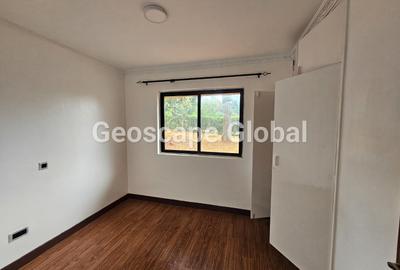 4 Bed House with En Suite in Loresho - 4