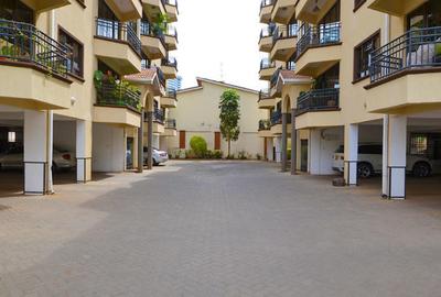 3 Bed Apartment with En Suite at East Church Road Off Rhapta Road