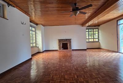 4 Bed House with En Suite in Runda - 4