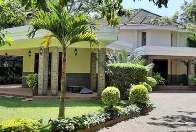 5 Bed House with En Suite in Kyuna