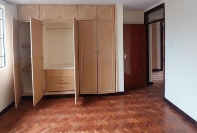 3 Bed Apartment with En Suite in Westlands Area - 3