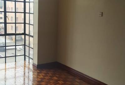 1 Bed Apartment with En Suite at Forest Rd - 2