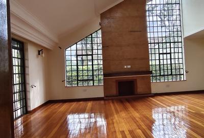 4 Bed Townhouse with En Suite in Kitisuru - 3