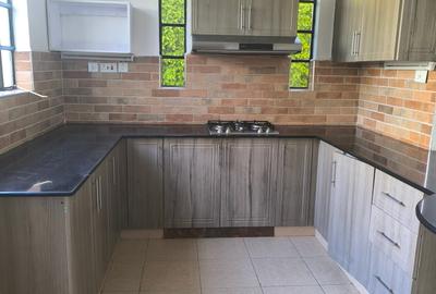 4 Bed House with En Suite in Loresho - 2