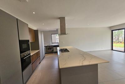 4 Bed House with En Suite in Loresho - 2