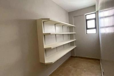 4 Bed Apartment with En Suite at Riverside Drive - 4
