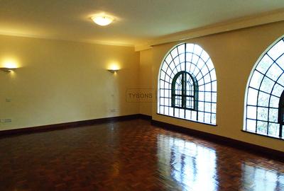4 Bed Apartment with En Suite in Westlands Area - 3