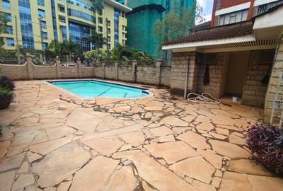 3 Bed Apartment with Swimming Pool in Kilimani