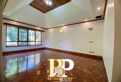 6 Bed Townhouse with En Suite in Runda - 4