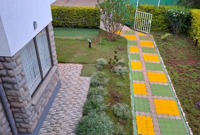 5 Bed House with En Suite in Karen - 3